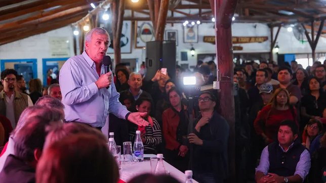 El ex gobernador de Jujuy Gerardo Morales reapareció en la actividad política: encabezó un acto junto a la dirigencia del oficialismo para las elecciones del 26 de octubre.&nbsp;
