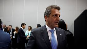 Los dos Massa: qué hará el ministro para que el presidente pase el verano con reservas en rojo