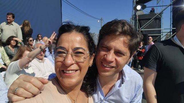 Carolina Moisés, senadora del PJ de Jujuy, junto a Axel Kicillof: sos todo lo que está bien.