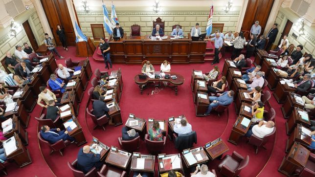 Ocho proyectos para la reforma constitucional de Santa Fe provienen de la Cámara de Diputados. El restante, del Senado.