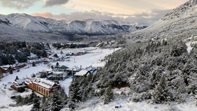 Vista de una de las laderas de Catedral, en Bariloche, sobre la que podrían desarrollar una urbanización