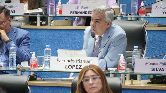 Facundo López defendió el proyecto de su jefe político Alberto Weretilneck.