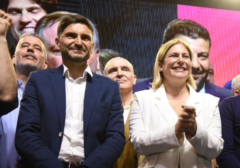 Scaglia presidirá un Senado favorable a Pullaro en Santa Fe