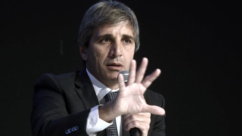 Toto Caputo, el superministro del ajuste de Javier Milei