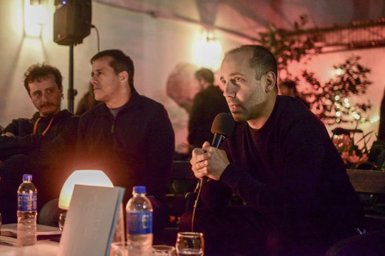 Mariano Recalde e Itai Hagman presentaron el nuevo número de la revista Porvenir, con foco en el trabajo