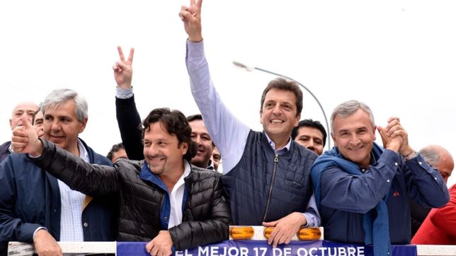 massa festejo el dia de la lealtad junto al radical morales