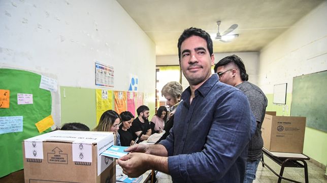 Adrián Ravier, al votar. Fue elegido diputado nacional por La Pampa, provincida de la que no es oriundo pero en la que reside hace más de una década. FOTO: www.radiokermes.com