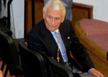 Importante repudio a la prisión domiciliaria concedida al represor Etchecolatz