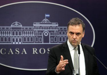 Manuel Adorni, en conferencia de prensa