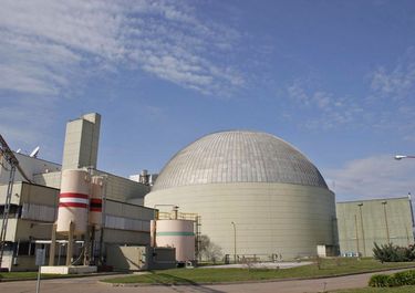 El gobierno de Javier Milei habilitó sueldos millonarios para la nueva cúpula de la estatal Nasa, que administra las centrales atómicas.