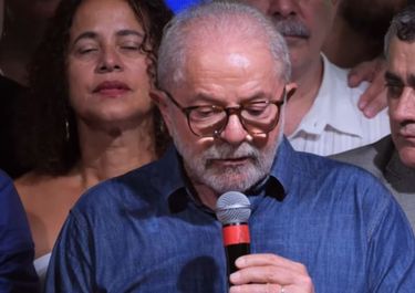 Palo y zanahoria: Lula recordó que quisieron enterrarlo, pero pidió bajar las armas