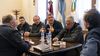 Las autoridades de Río Cuarto, con el diputado Carlos Gutiérrez en la mesa, se reunieron el lunes para analizar la situación provocada por la ola de robos en la ciudad. Foto: Diario Puntal. Las autoridades de Río Cuarto, con el diputado Carlos Gutiérrez en la mesa, se reunieron el lunes para analizar la situación provocada por la ola de robos en la ciudad. Foto: Diario Puntal.