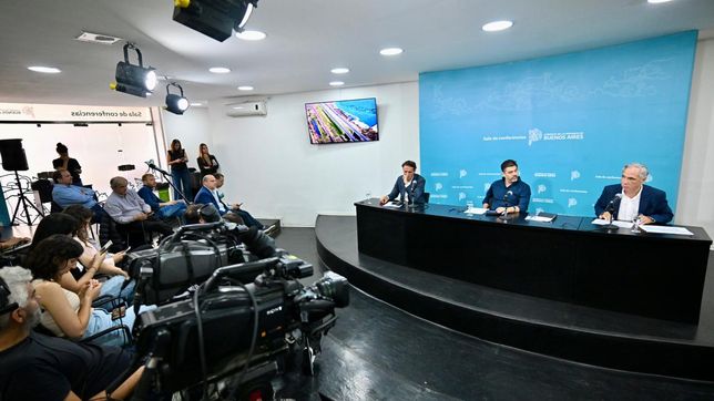 Gabriel Katopodis, Carlos Bianco y José Arteaga.