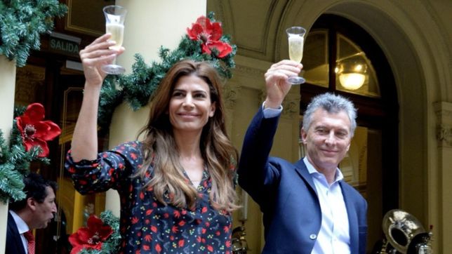 fusion en caliente: bono navideno para el grupo clarin