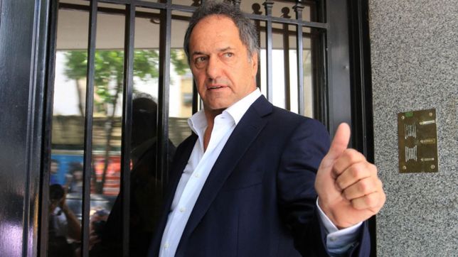 volver (al primer amor): scioli por la ciudad