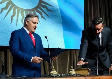 Miguel Siciliano jura como ministro de Vinculación Comunitaria de Martín Llaryora
