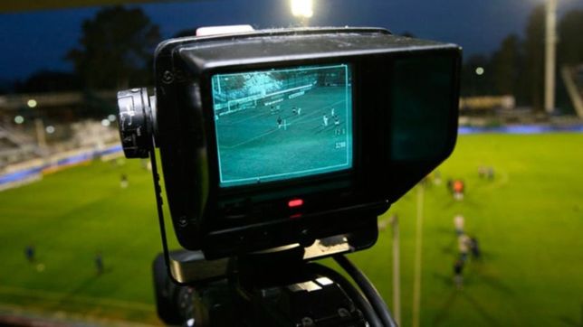 el pro se sumerge en aguas progresistas y promete la continuidad del futbol para todos