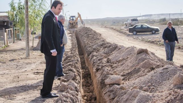 soria incrementa su guerra con weretilneck y le reclama una deuda millonaria