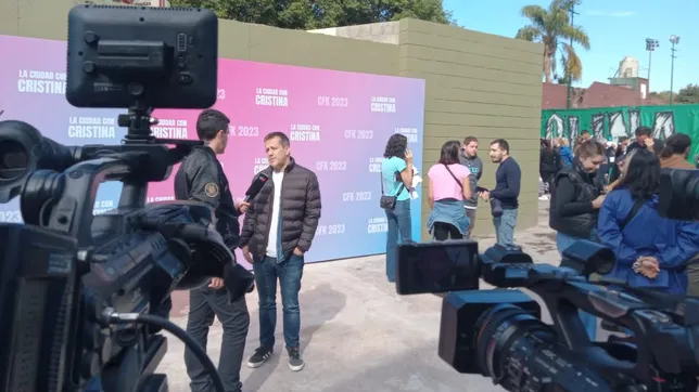 con el hit cristina presidenta, el fdt porteno debate como sigue el clamor