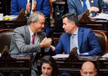Nicolás Mayoraz y Gabriel Bornoroni, de LLA, defienden la boleta única sin voto a lista completa.&nbsp;