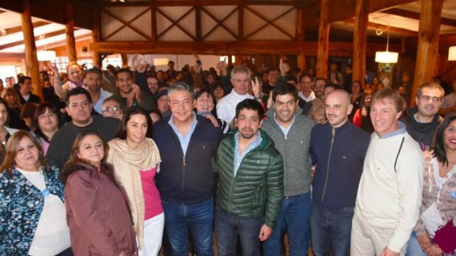 Lucila Crexell y Rolando Figueroa. La relación entre ambos es de larga data en Neuquén y puede influir en el Senado.