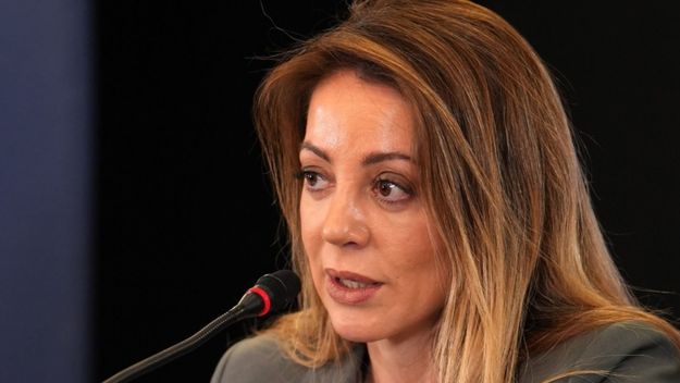 La letra chica del ajuste de tarifas viene demorada y nace una nueva grieta