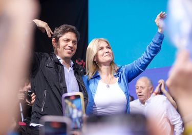 Axel Kicillof y Verónica Magario.