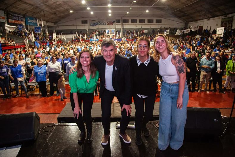 Daniel Passerini en un acto de Libres del Sur, una de lass organizaciones sociales que pugna por su lugar en las listas para el Concejo.&nbsp;