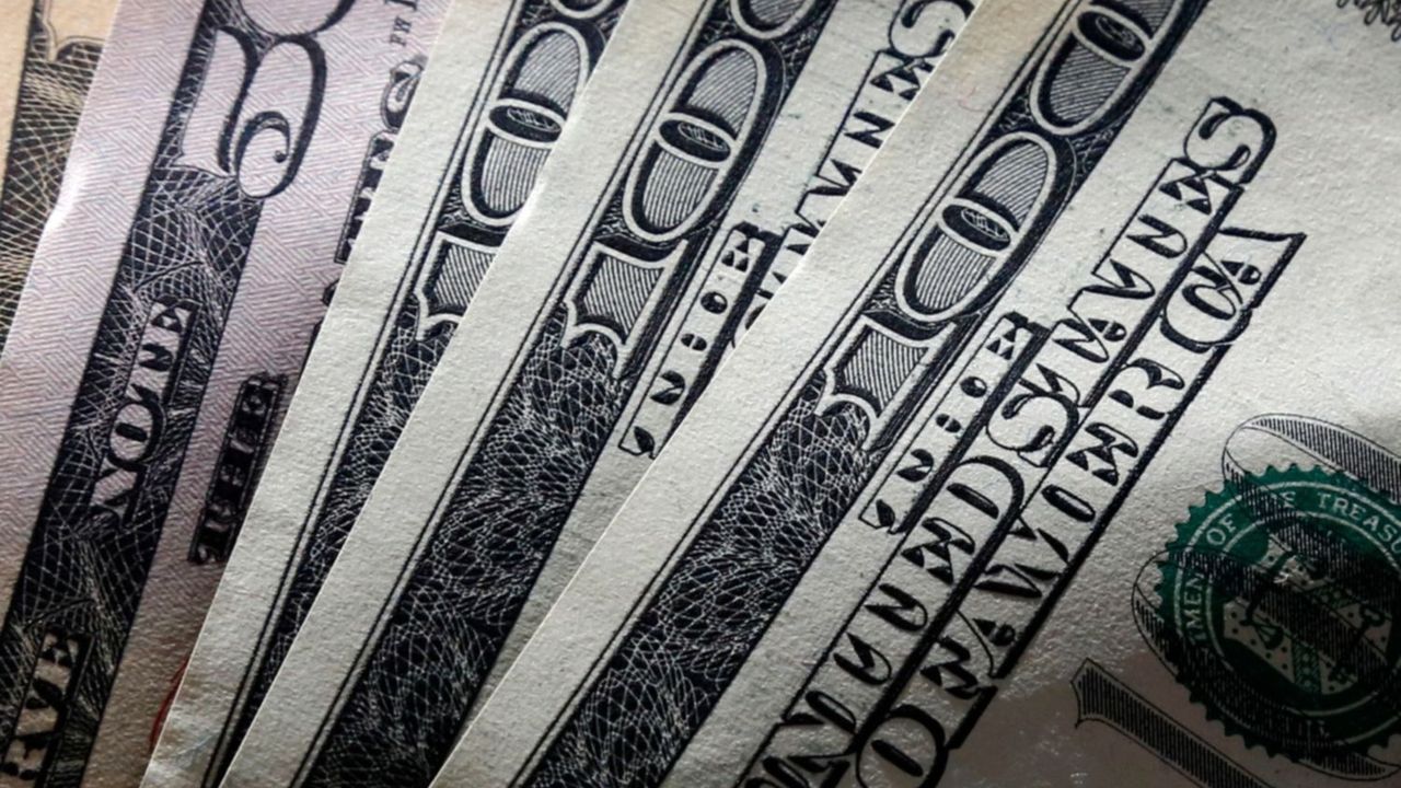Miércoles negro para Macri: se escapó el dólar y se disparó el riesgo país