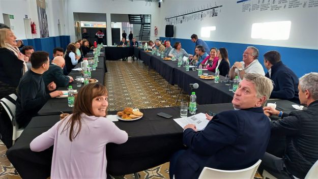 El gobernador Sergio Ziliotto, las líneas del PJ y los partidos aliados cerraron filas en el frente Defendamos La Pampa.