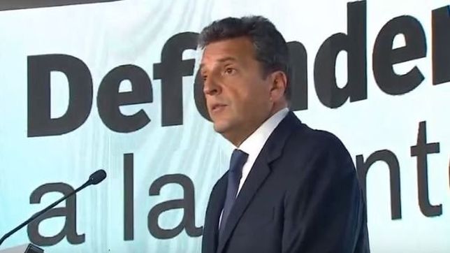 con un guino a cfk, massa le pidio a macri que convoque a la oposicion