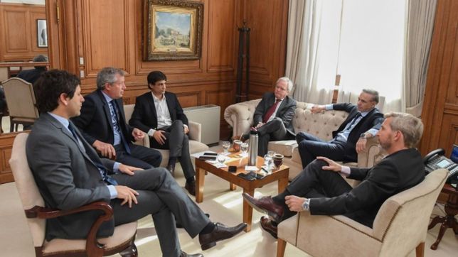 se enfrio el abrazo del oso al peronismo y se complica la postergacion de bonos