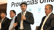 Ignacio Torres impulsó un acuerdo para el Senado al que se sumó Figueroa. Con Vidal en veremos, Weretilneck prefiere mantener la idependencia.&nbsp;