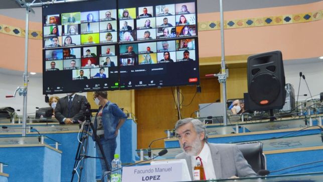 los superpoderes de carreras fracturaron al frente de todos en la legislatura