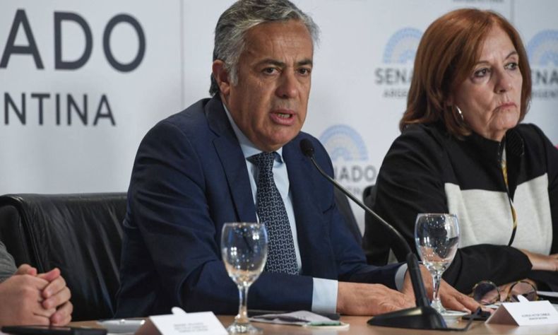 Alfredo Cornejo y Alejandra Vigo