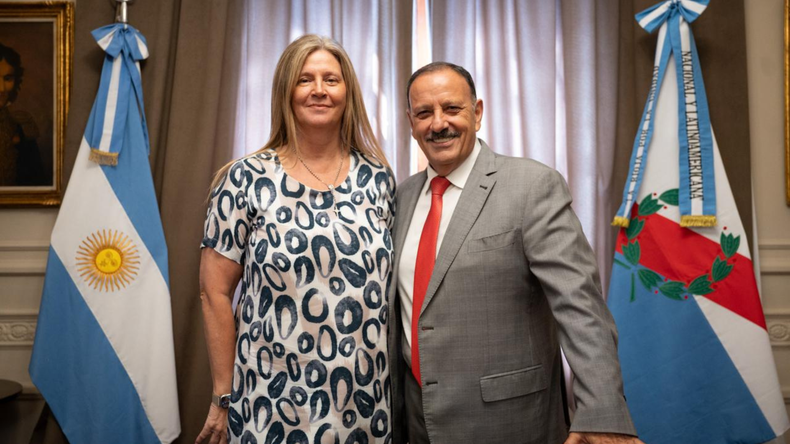 La diputada Gabriela Pedrali, junto al gobernador de La Rioja, Ricardo Quintela.