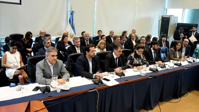 la oposicion se une en diputados y mete presion para frenar los tarifazos