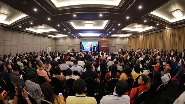 Día por día, el programa completo de la Cumbre Mundial de Comunicación Política en Montevideo.