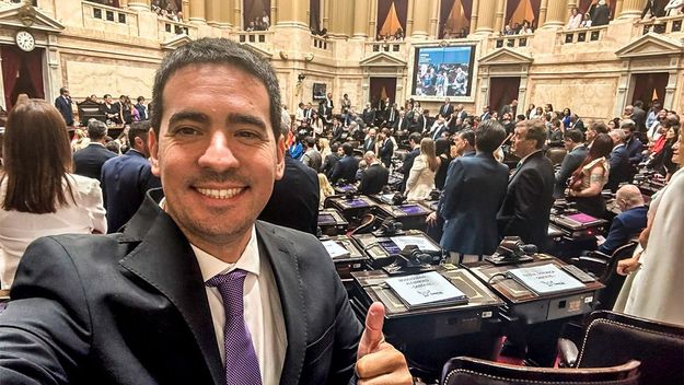 Adrián Ravier, diputado nacional por LLA de La Pampa: se metió solo en una discusión que lo dejó mal parado.