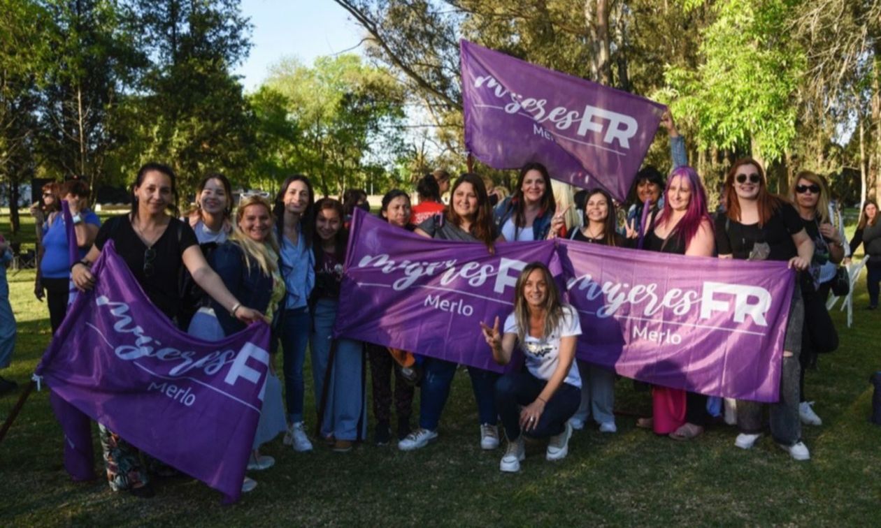 Malena Galmarini y mujeres  Malena Galmarini y mujeres