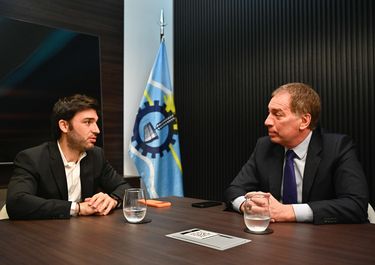 El gobernador de Chubut, Ignacio Torres, y el ministro de Interior, Diego Santilli.&nbsp;
