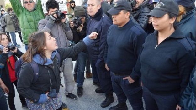 Maldonado: un piedrazo en el centro de una jornada caliente en tribunales