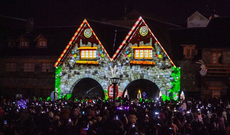 La Fiesta Nacional del Chocolate logró un 85% de ocupación en el fin de semana extra largo de Pascuas. La ciudad mantiene actividad económica, pese al contexto