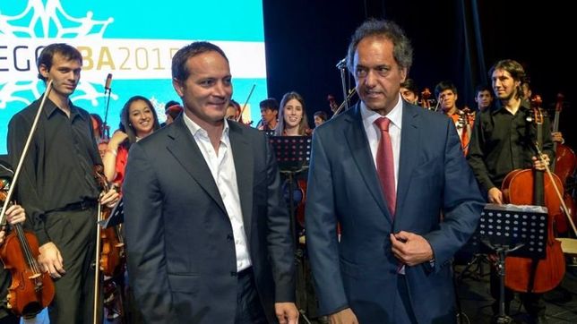 la campana de scioli se muda a corrientes