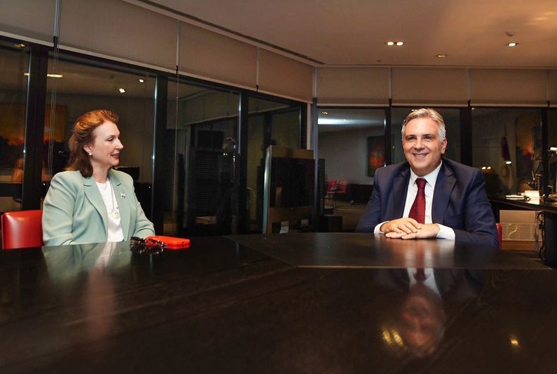 La canciller de Javier Milei, Diana Mondino, mantuvo una audiencia privada con Martín Llaryora.