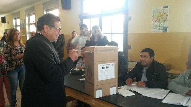 beder herrera voto confiado: seguramente hoy el pais tendra nuevo presidente