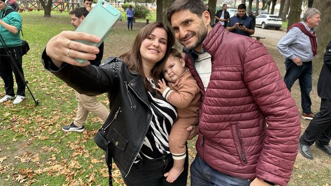 la campana de maximiliano pullaro: propuestas y equipos tecnicos en busca del voto transversal