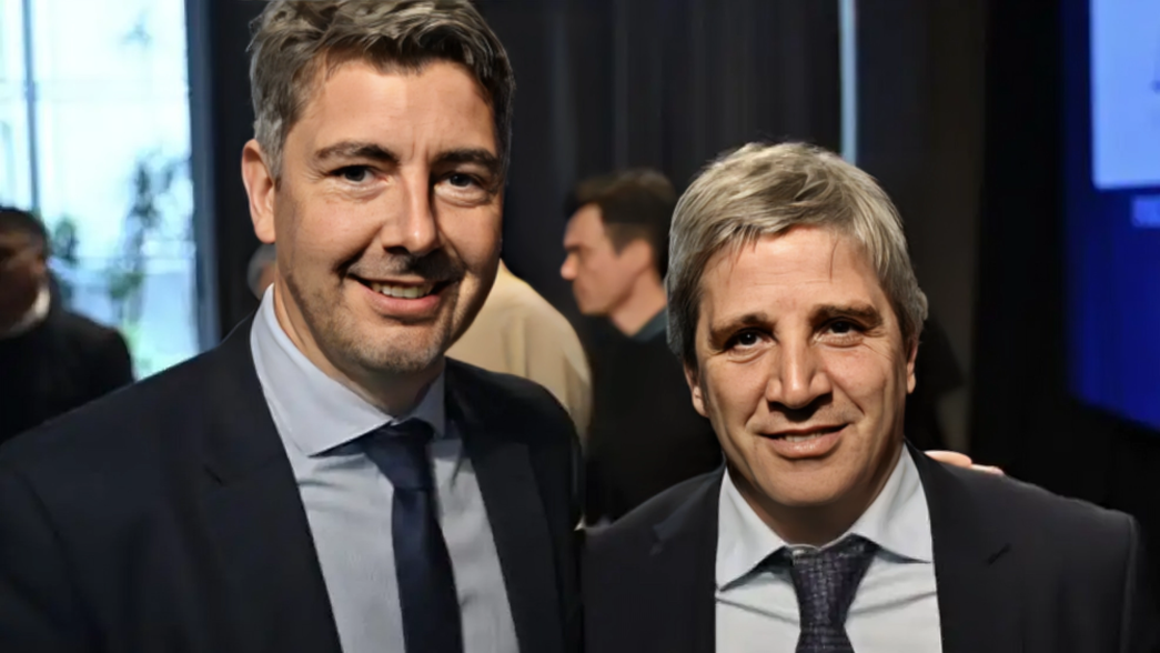 John Walker con Toto Caputo en la la Bolsa de Comercio de Córdoba