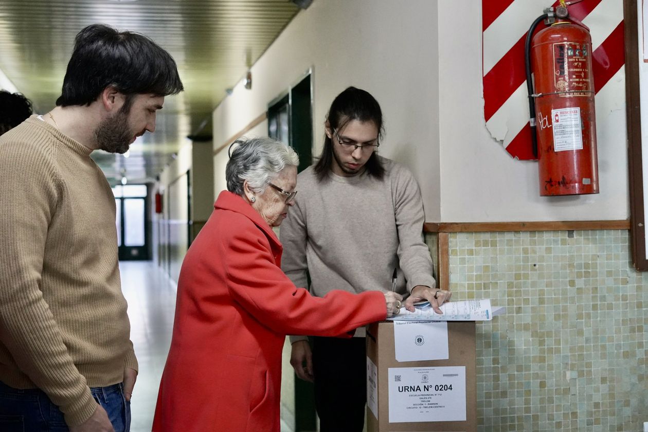 Nacho Torres con su abuela Dora.jpg