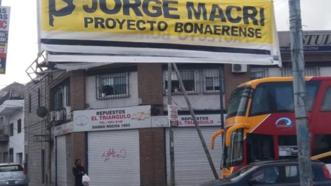 orgullosamente bonaerense: jorge macri pinta el gba con chicana antiportena